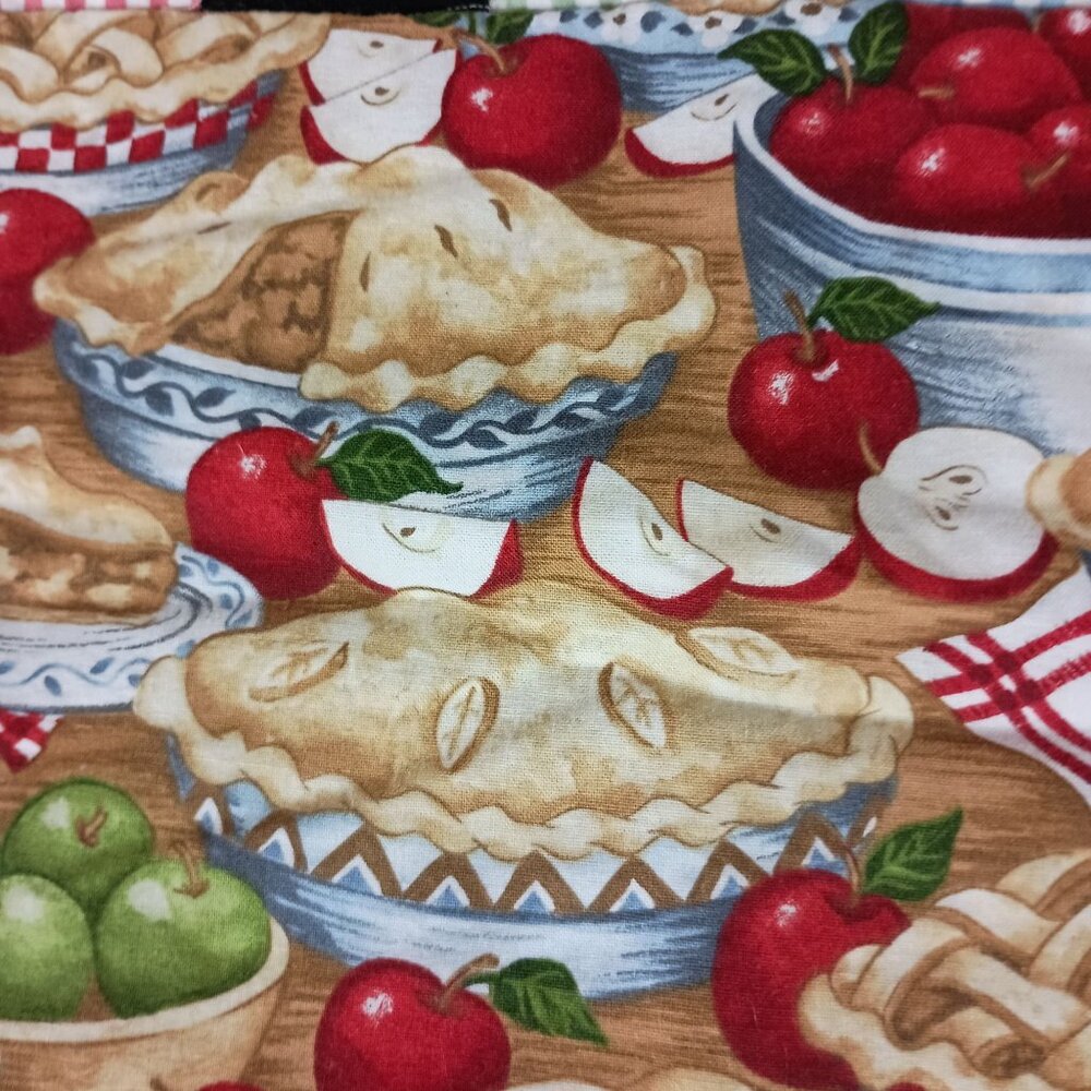 Handcrafted Apple Pie Gingham Quilted Table Mat - Picture 6 of 9